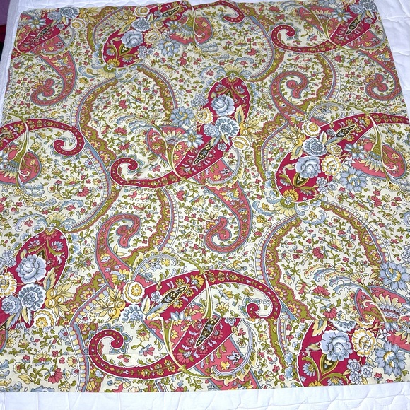 Pottery Barn Corey 3 Paisley Floral Cotton Euro Shams Retired - Picture 6 of 13